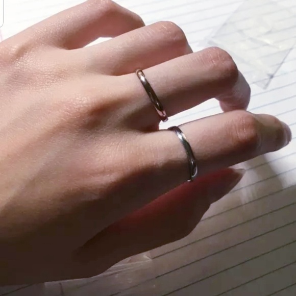 Titanium Steel Hypoallergenic Wedding Band - Picture 5 of 6